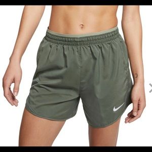 Nike Running Shorts 🌿